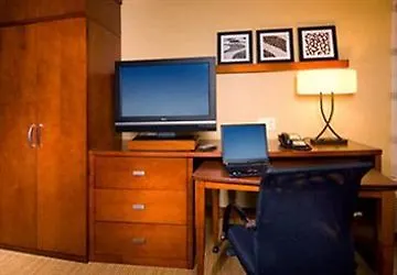 Courtyard By Marriott Edmonton West Hotel 3*,  Canada